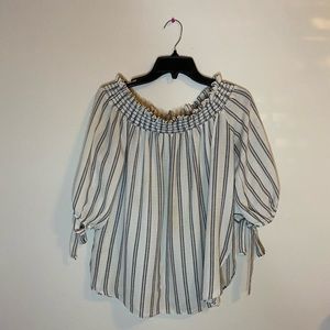 Super cute shirt-off shoulder